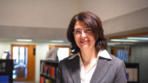 Giudice Annie Rochat Pauchard in biblioteca Giudice Annie Rochat Pauchard in biblioteca